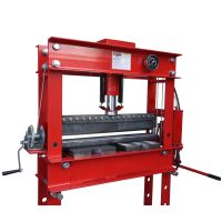 Hydraulic press fitted with a SWAG Off Road finger brake.
